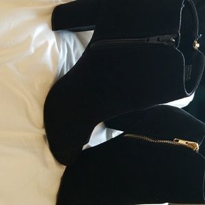 Material Girl Open toe Booties